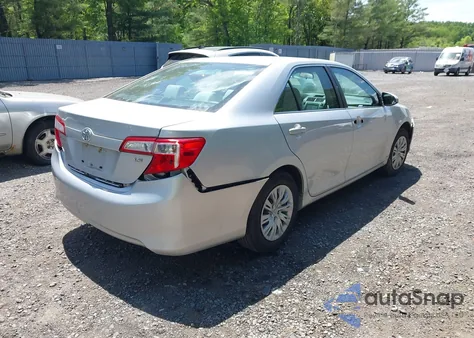 2012 Toyota Camry Le z USA, uszkodzony, nr VIN 4T1BF1FK2CU555529